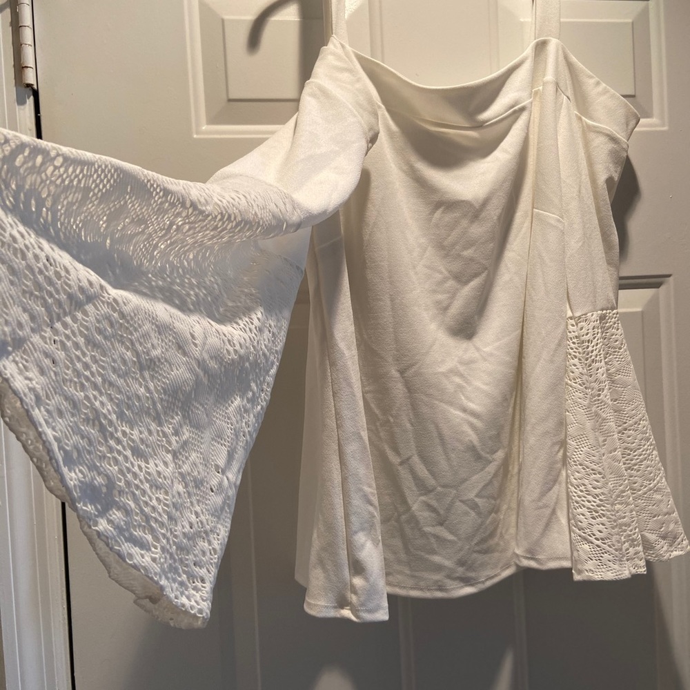 FOREVER 21+ white bell sleeves top